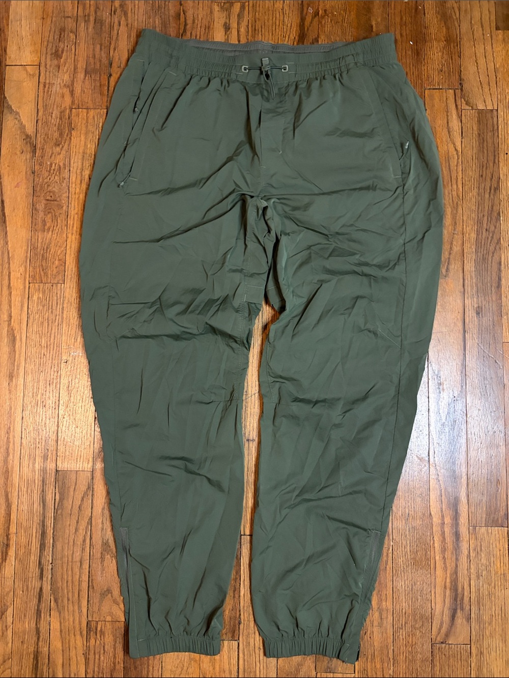 Lululemon Mens Evergreen Jogger